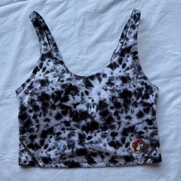 Buc-ee’s Black and White Tie Dye Athletic Crop Top Small - Picture 2 of 6